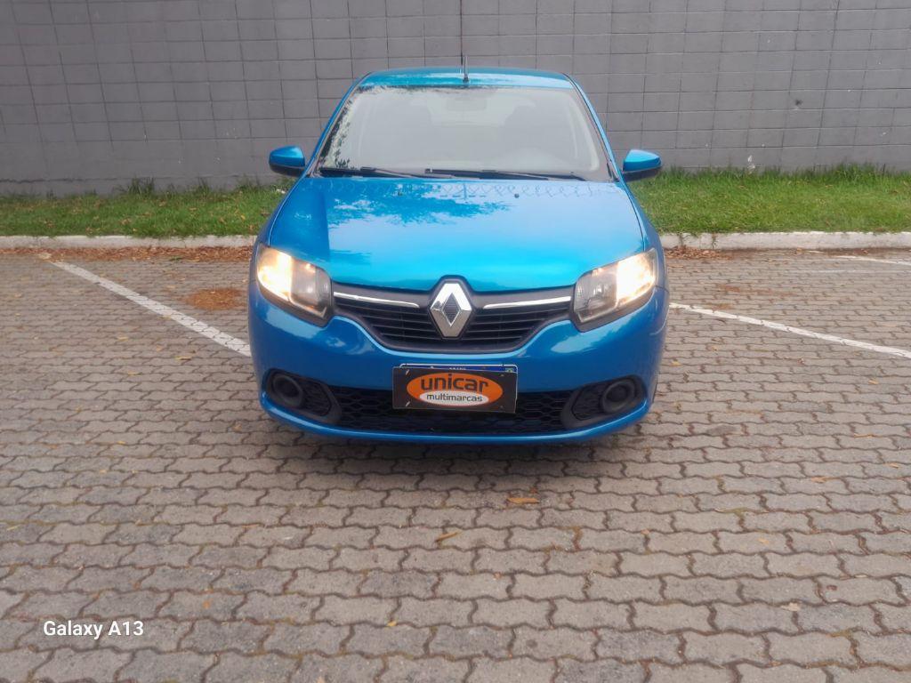 RENAULT Sandero - Foto