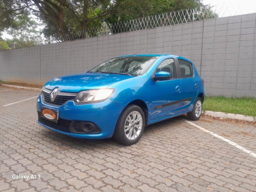 RENAULT Sandero - Foto