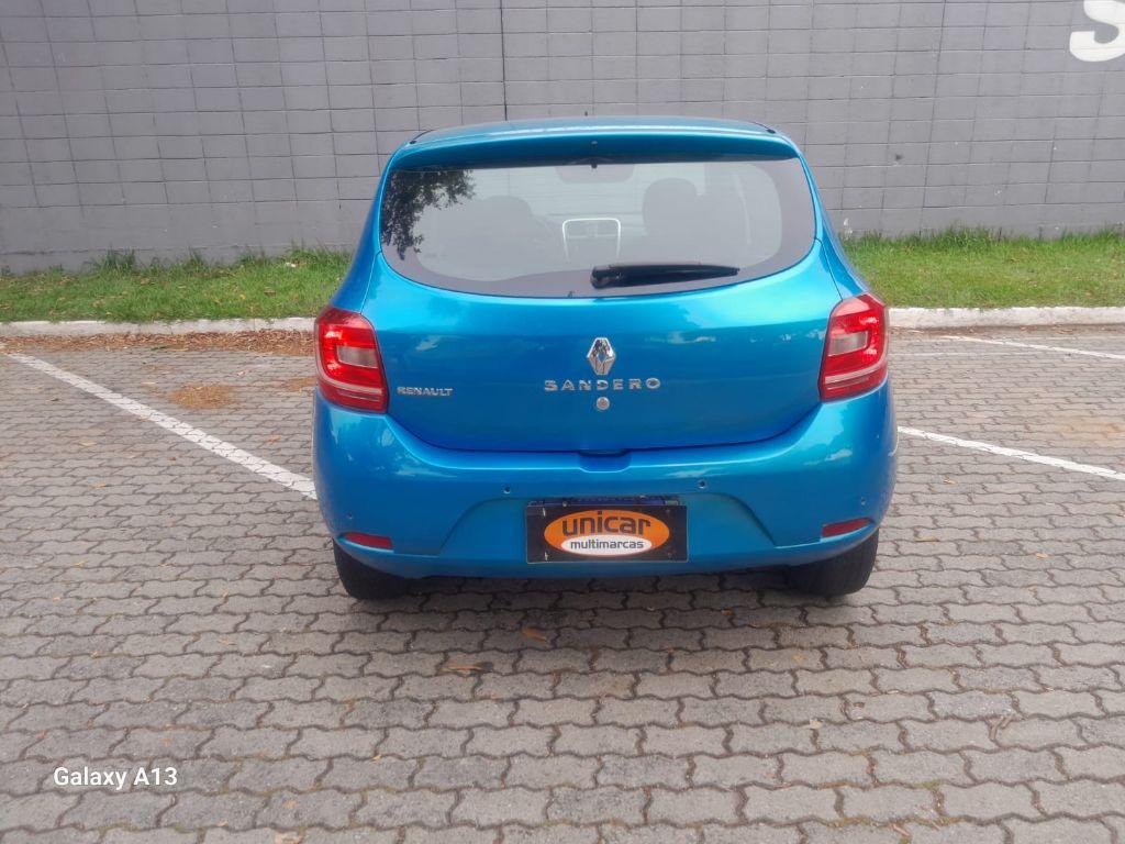 RENAULT Sandero - Foto