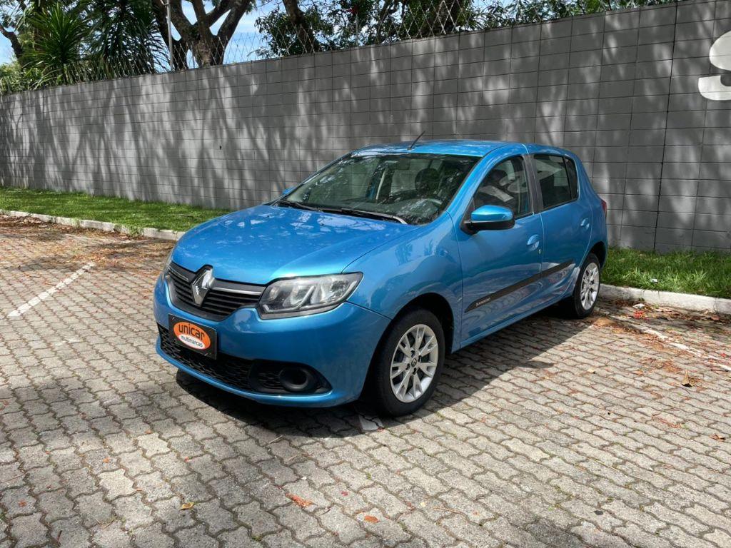 RENAULT Sandero - Foto