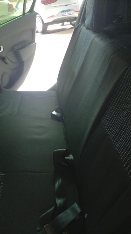 RENAULT Sandero - Foto