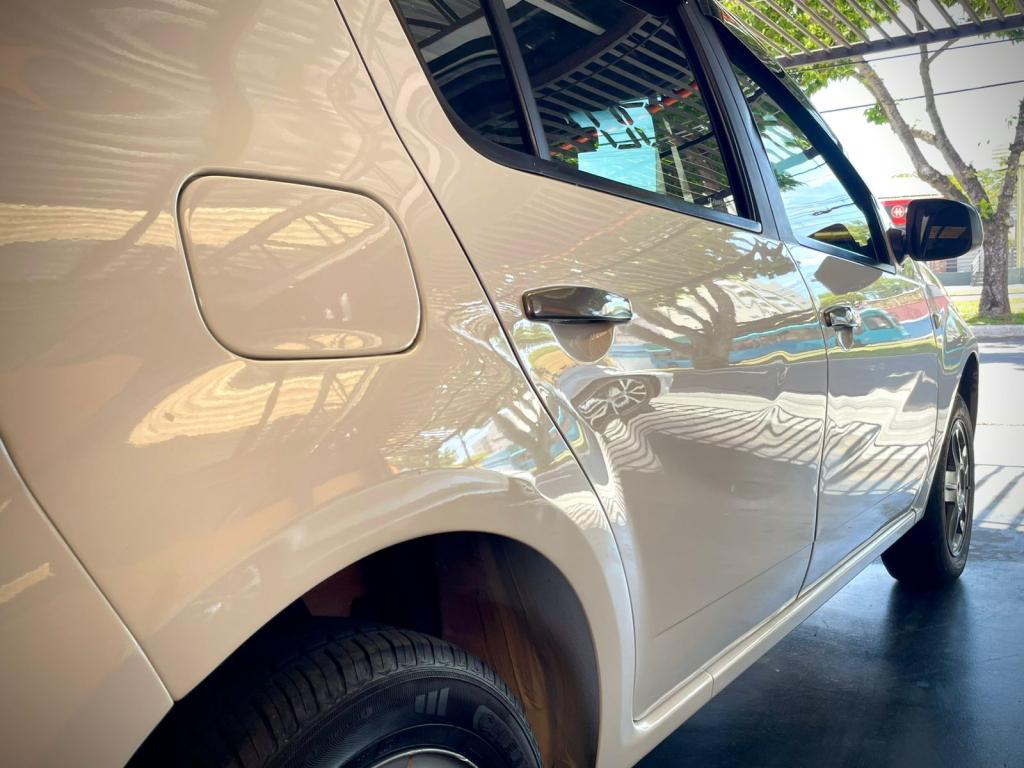 RENAULT Sandero - Foto