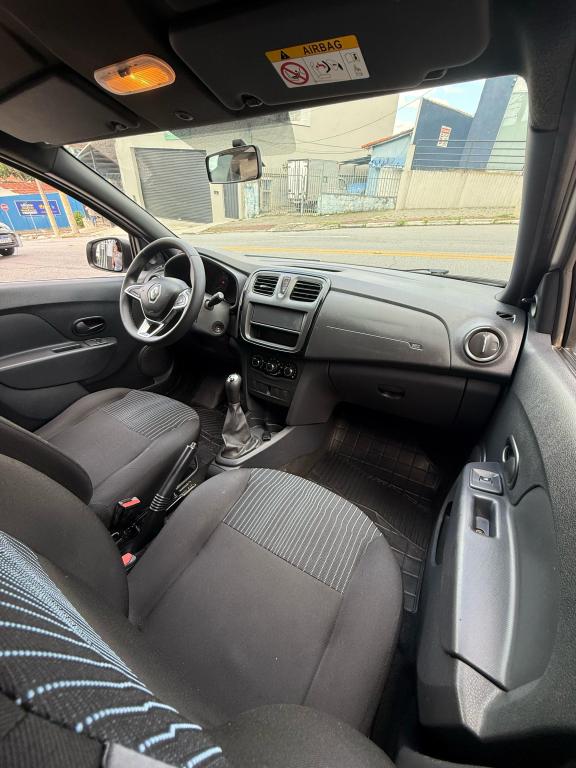 RENAULT Sandero - Foto