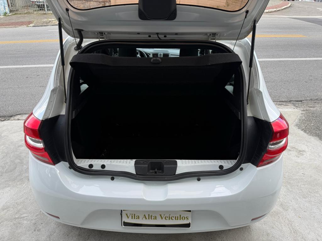 RENAULT Sandero - Foto