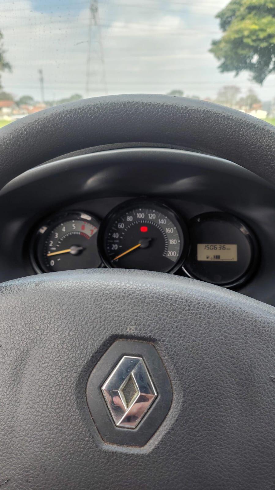 RENAULT Sandero - Foto