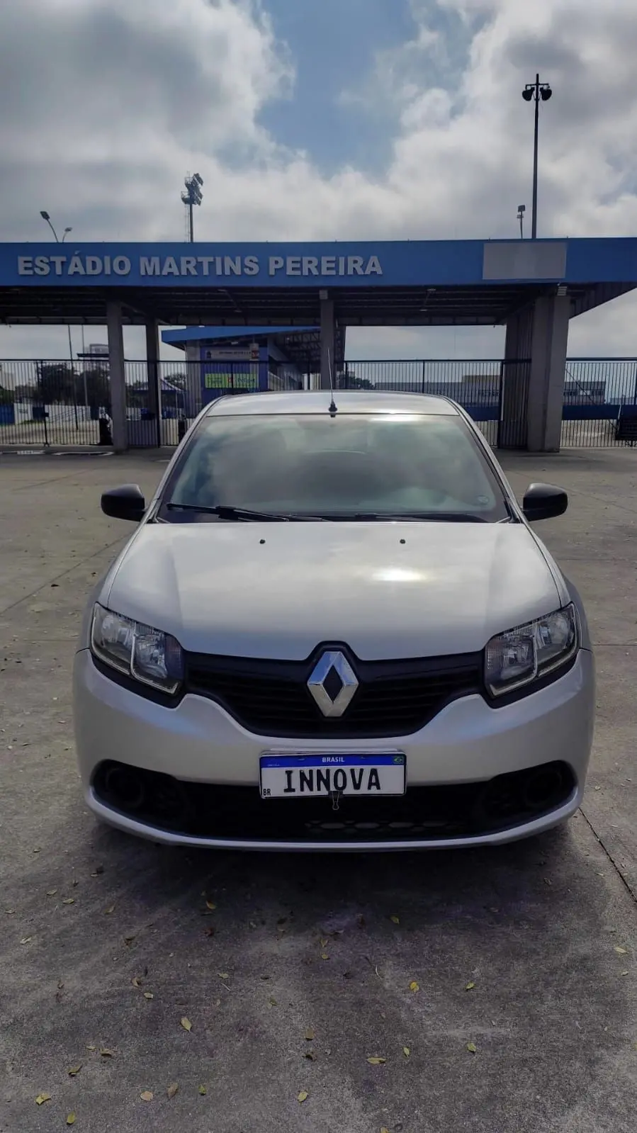 RENAULT Sandero - Foto