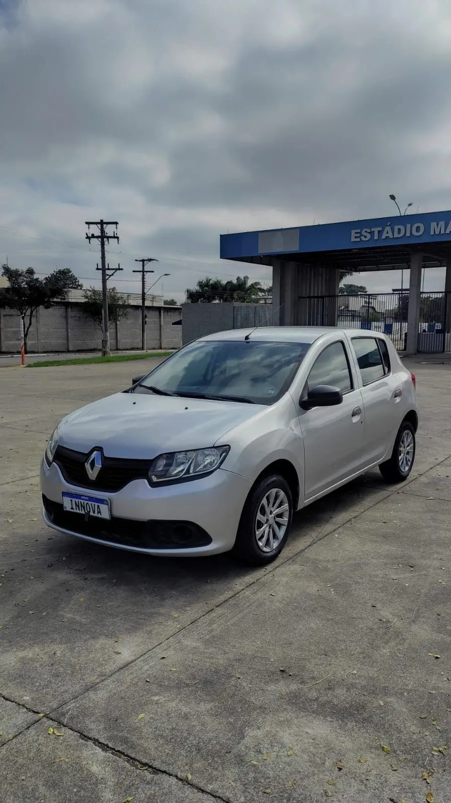 RENAULT Sandero - Foto