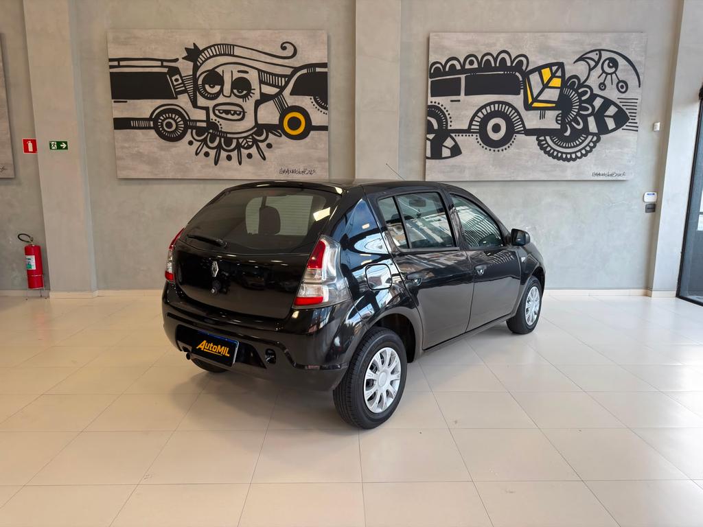 RENAULT Sandero - Foto