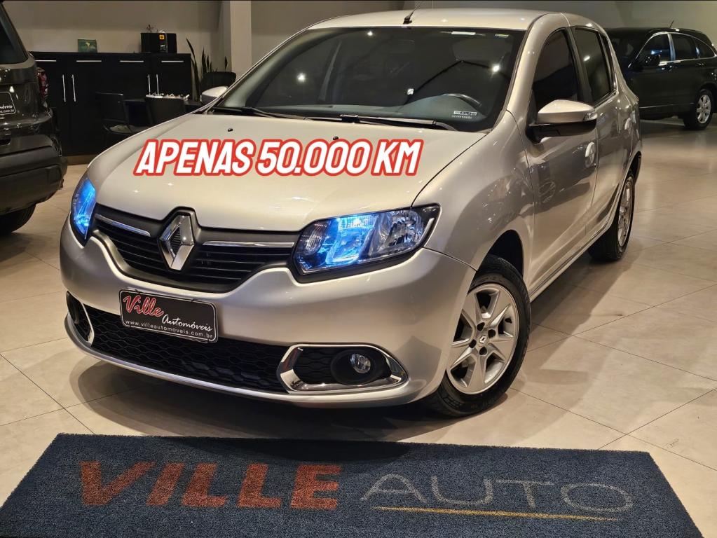RENAULT Sandero - Foto