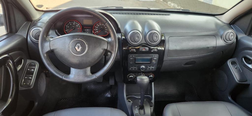 RENAULT Sandero - Foto