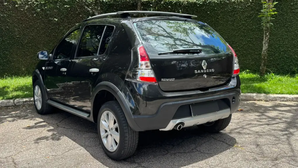 RENAULT Sandero - Foto