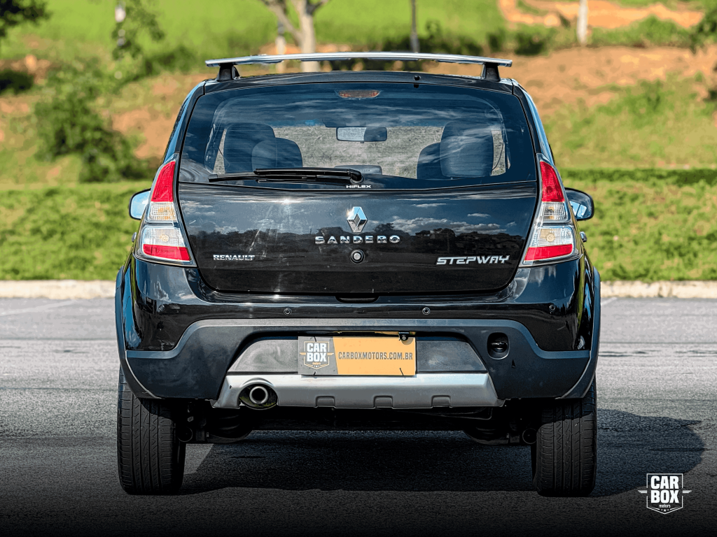 RENAULT Sandero - Foto