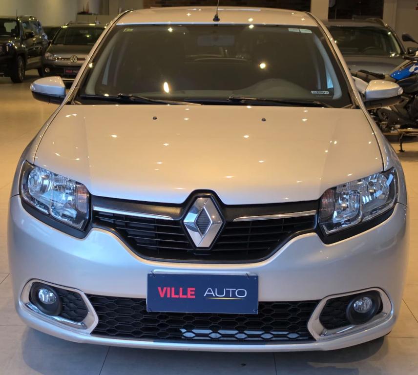 RENAULT Sandero - Foto