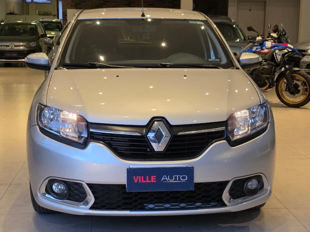 RENAULT Sandero - Foto