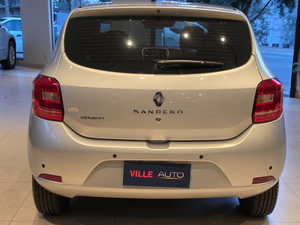 RENAULT Sandero - Foto
