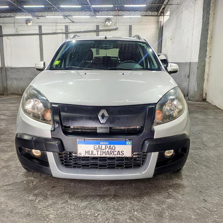 RENAULT Sandero - Foto