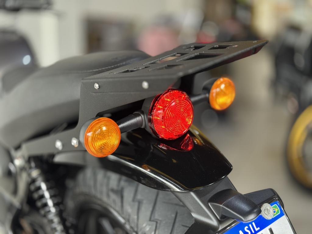 ROYAL ENFIELD Hunter 350 - Foto