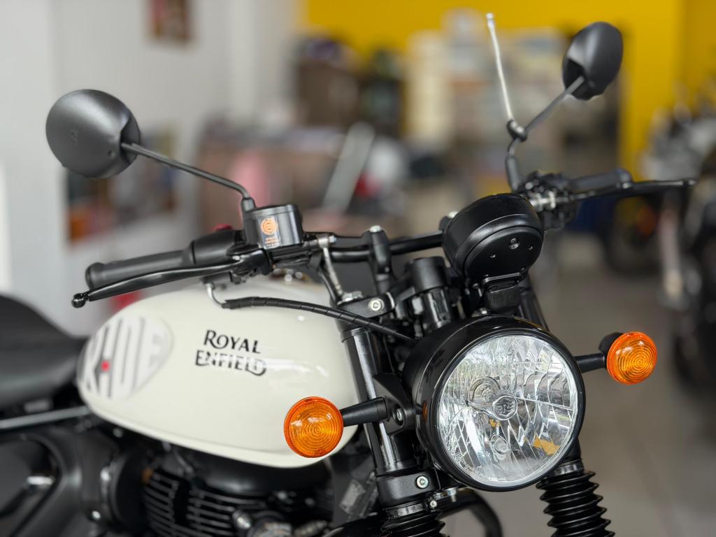 ROYAL ENFIELD Hunter 350 - Foto
