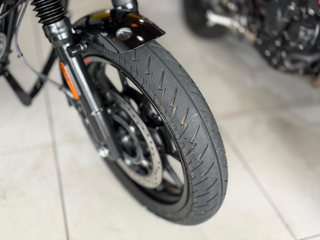 ROYAL ENFIELD Hunter 350 - Foto