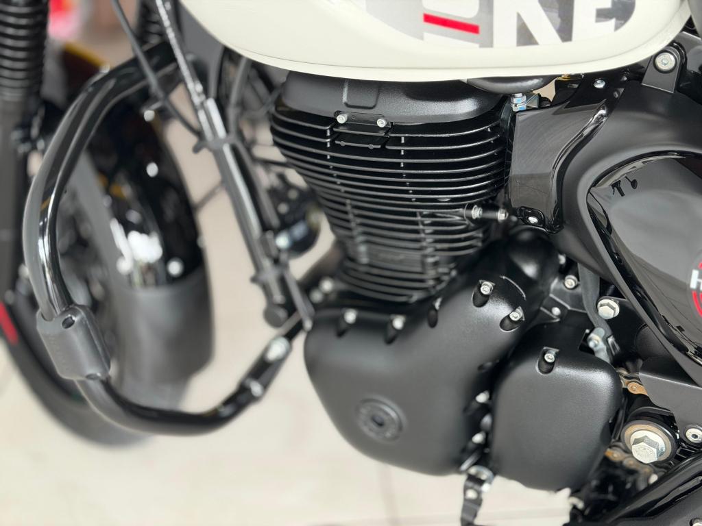 ROYAL ENFIELD Hunter 350 - Foto
