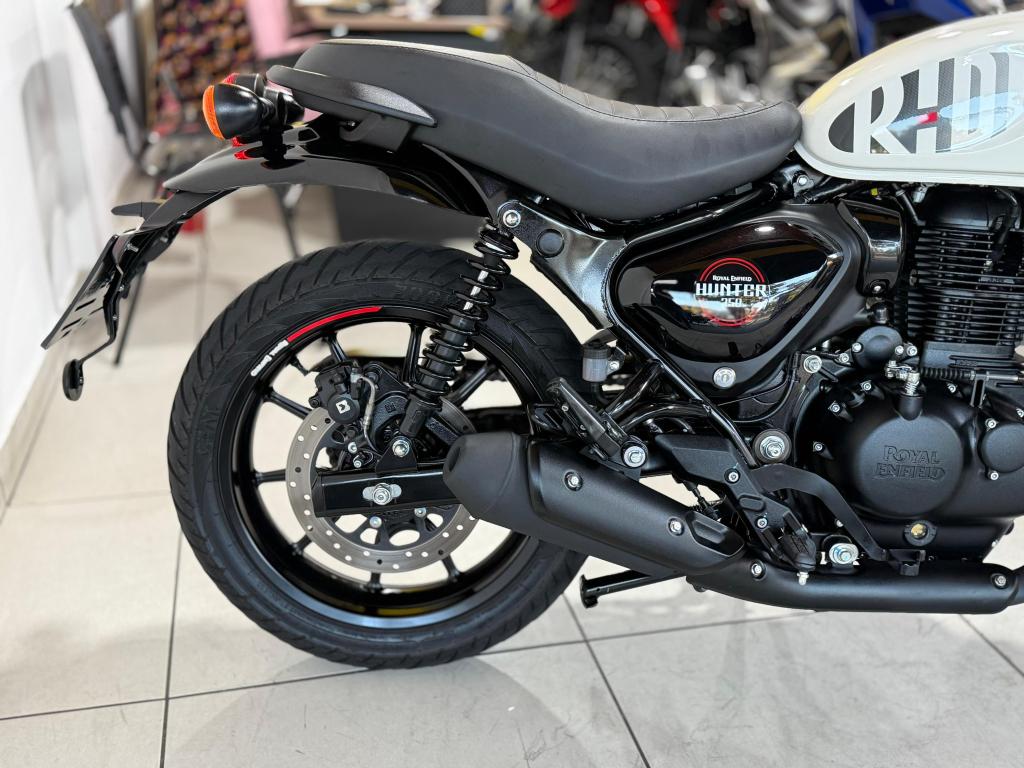 ROYAL ENFIELD Hunter 350 - Foto