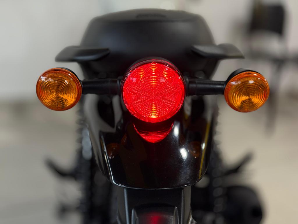 ROYAL ENFIELD Hunter 350 - Foto