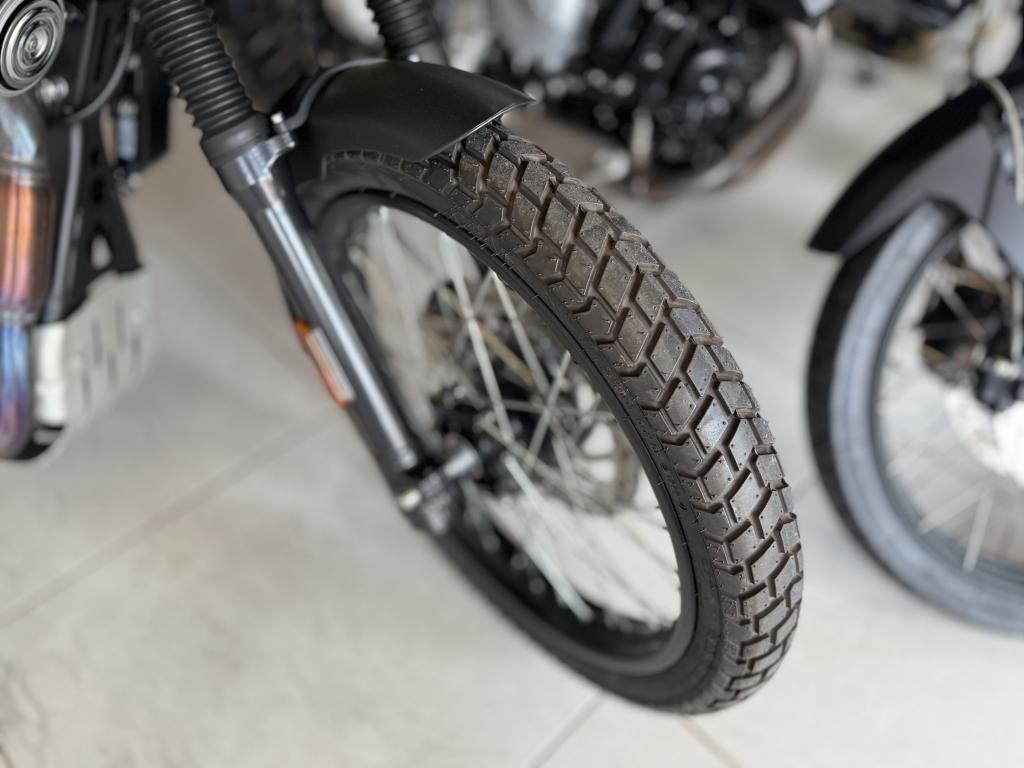 ROYAL ENFIELD Hymalayan 400 - Foto