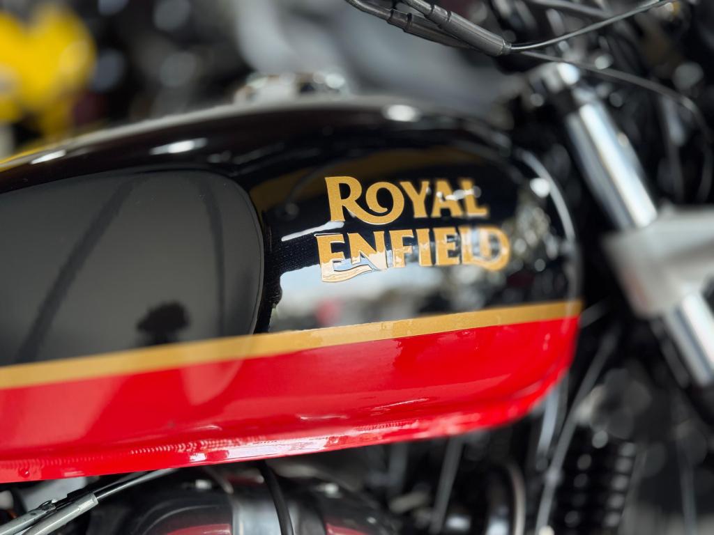 ROYAL ENFIELD Interceptor 650 - Foto