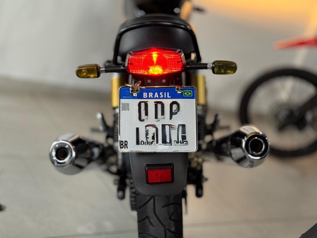 ROYAL ENFIELD Interceptor 650 - Foto