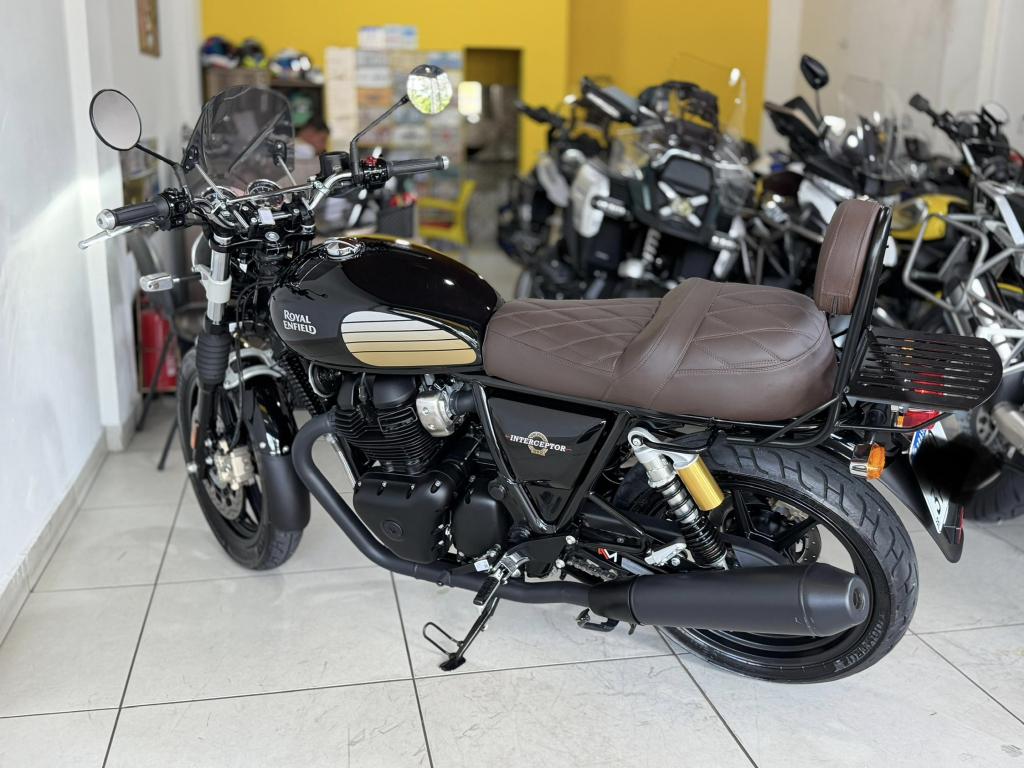 ROYAL ENFIELD Interceptor 650 - Foto