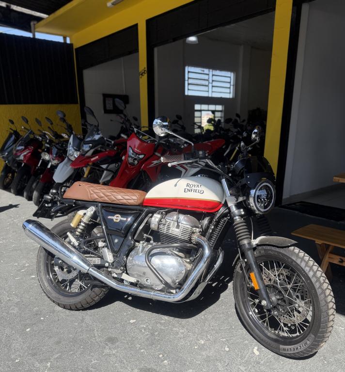 ROYAL ENFIELD Interceptor 650