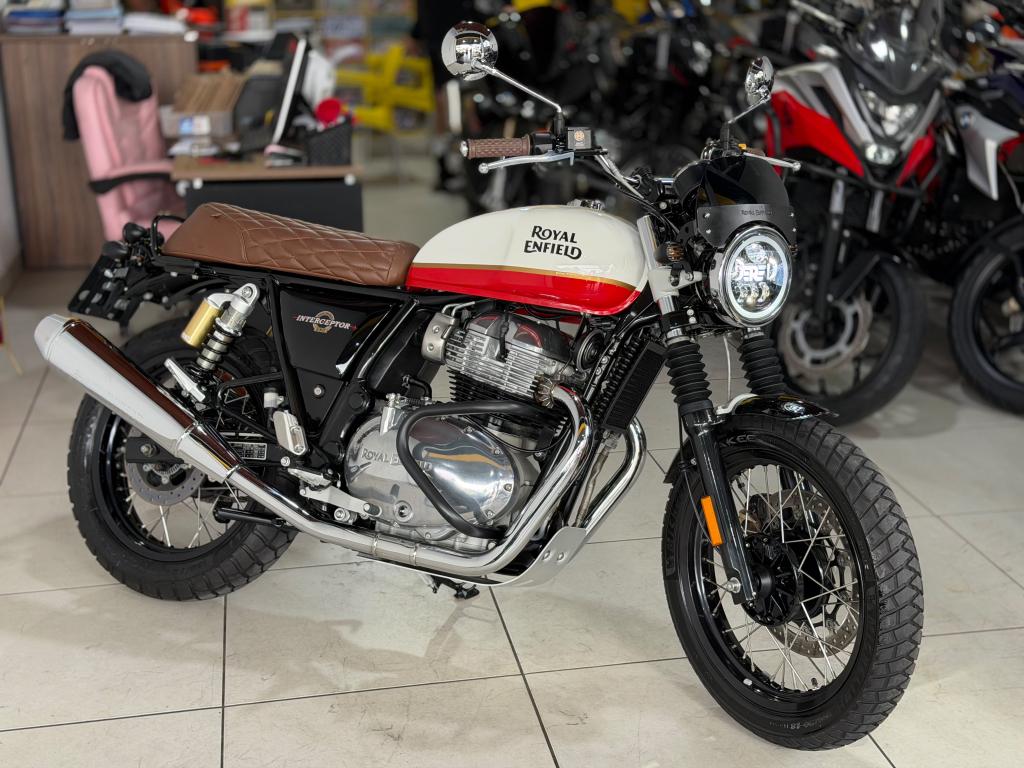 ROYAL ENFIELD Interceptor 650