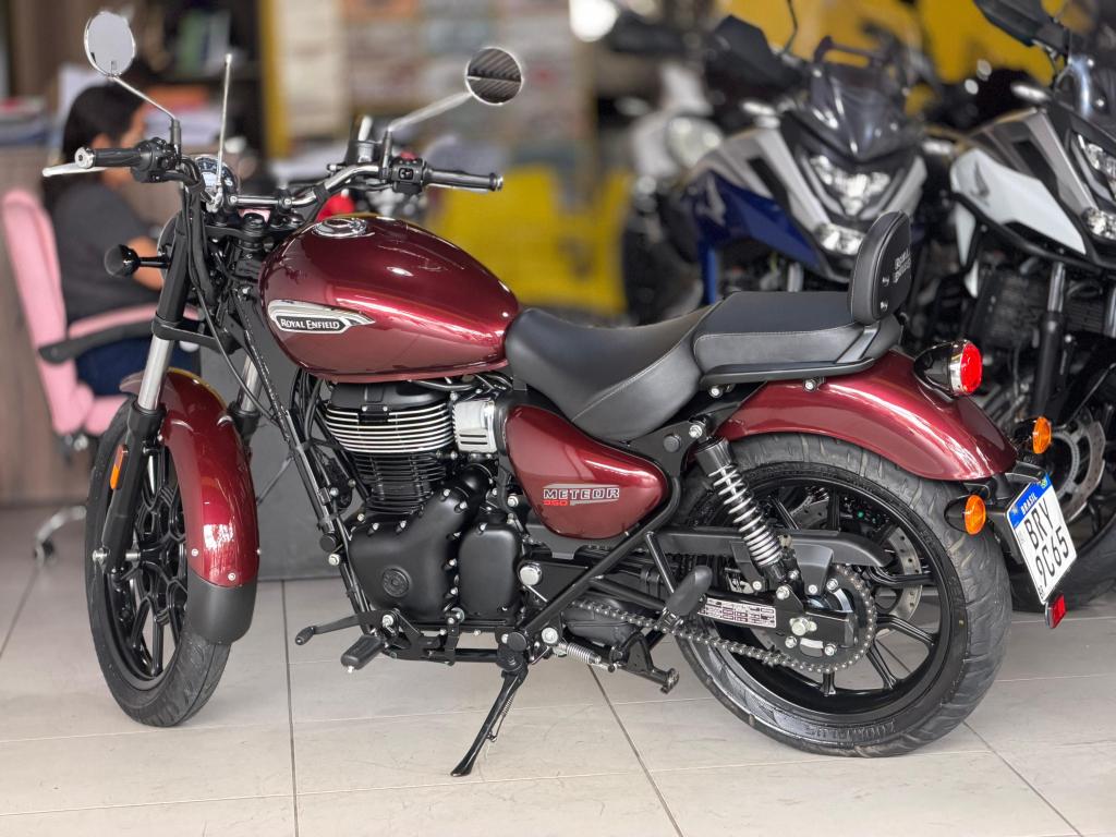 ROYAL ENFIELD Meteor 350 - Foto