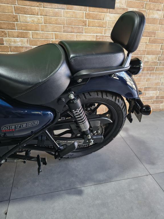 ROYAL ENFIELD Meteor 350 - Foto