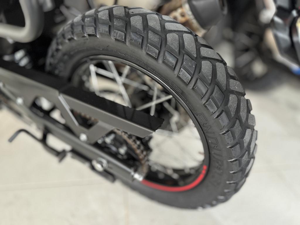 ROYAL ENFIELD Scram 411 - Foto