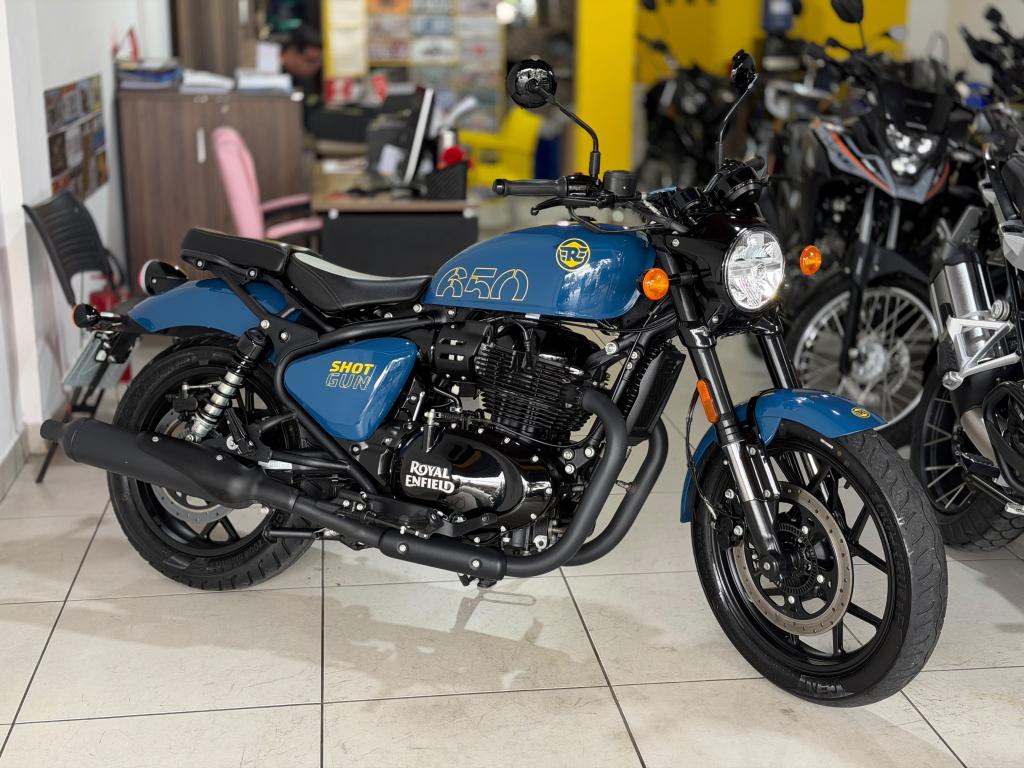 ROYAL ENFIELD Shotgun 650