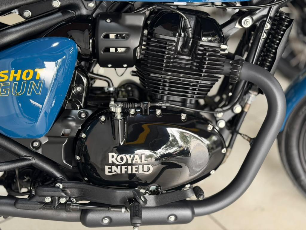 ROYAL ENFIELD Shotgun 650 - Foto