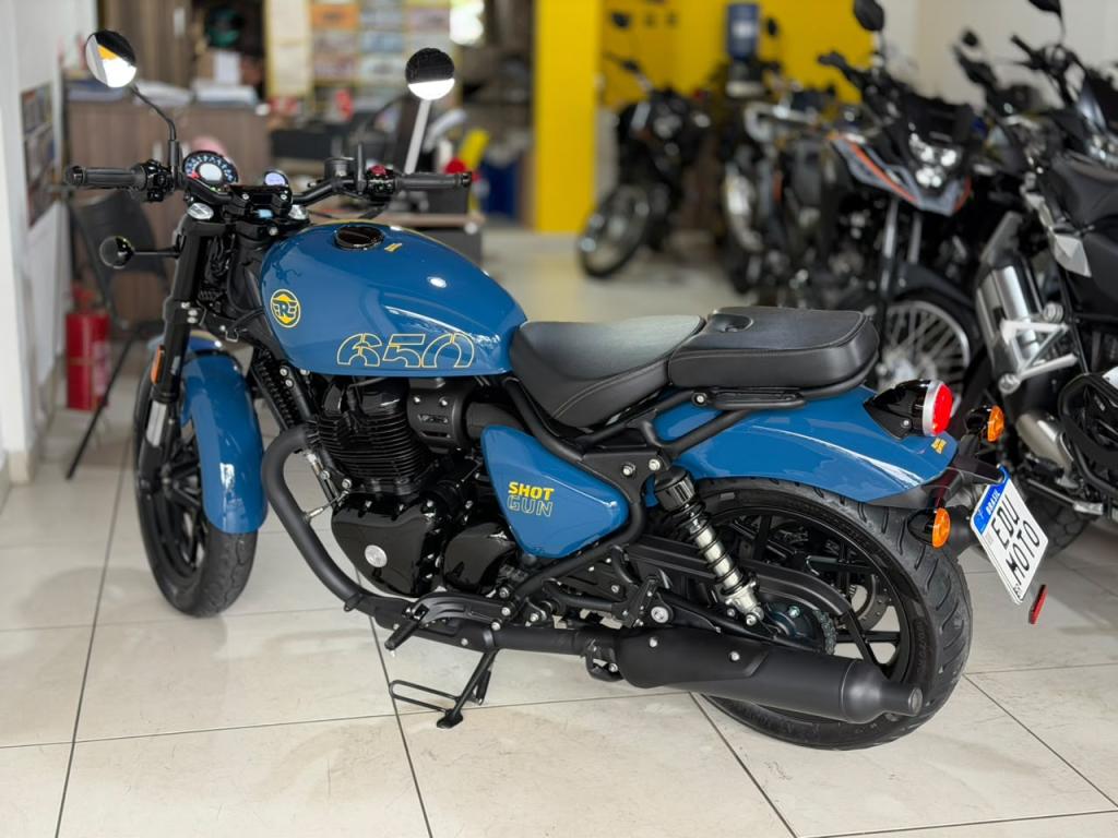 ROYAL ENFIELD Shotgun 650 - Foto