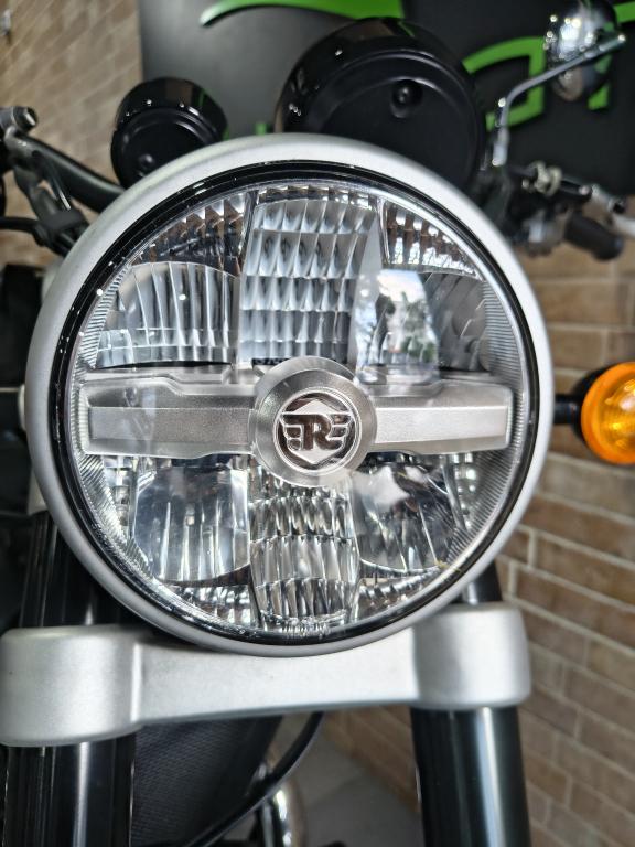 ROYAL ENFIELD Super Meteor 650 - Foto