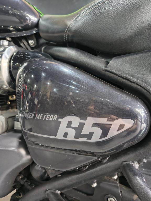 ROYAL ENFIELD Super Meteor 650 - Foto