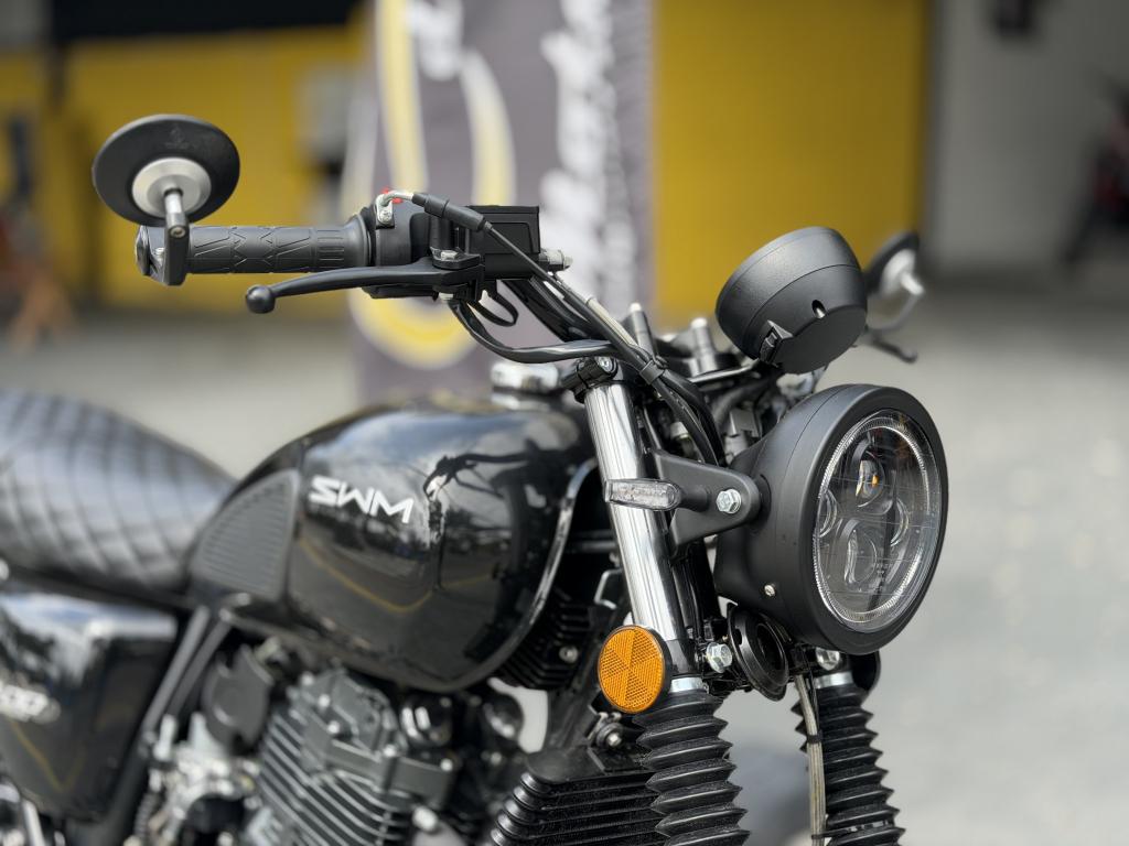 SHINERAY SHI 400 Scrambler - Foto