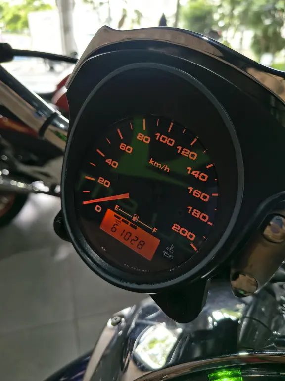 SUZUKI Boulevard M 800 - Foto