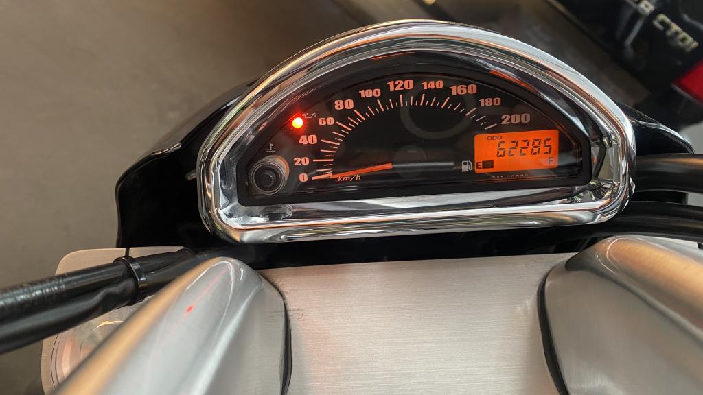 SUZUKI Boulevard M 800 - Foto