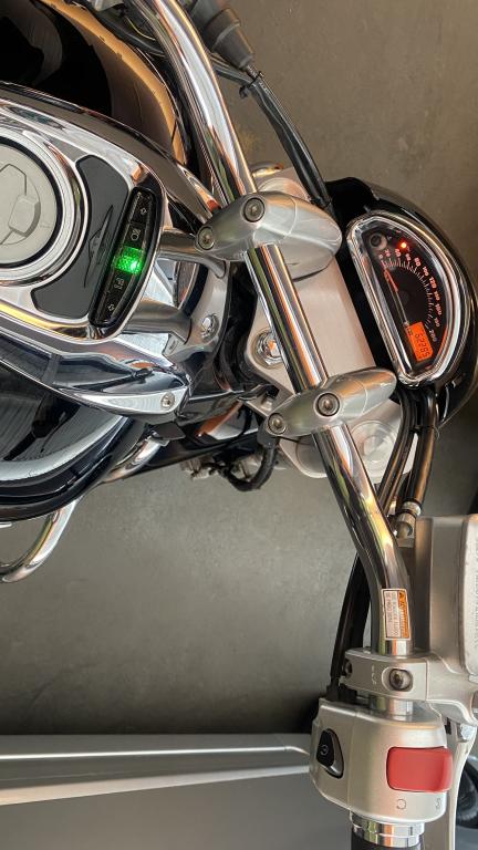 SUZUKI Boulevard M 800 - Foto