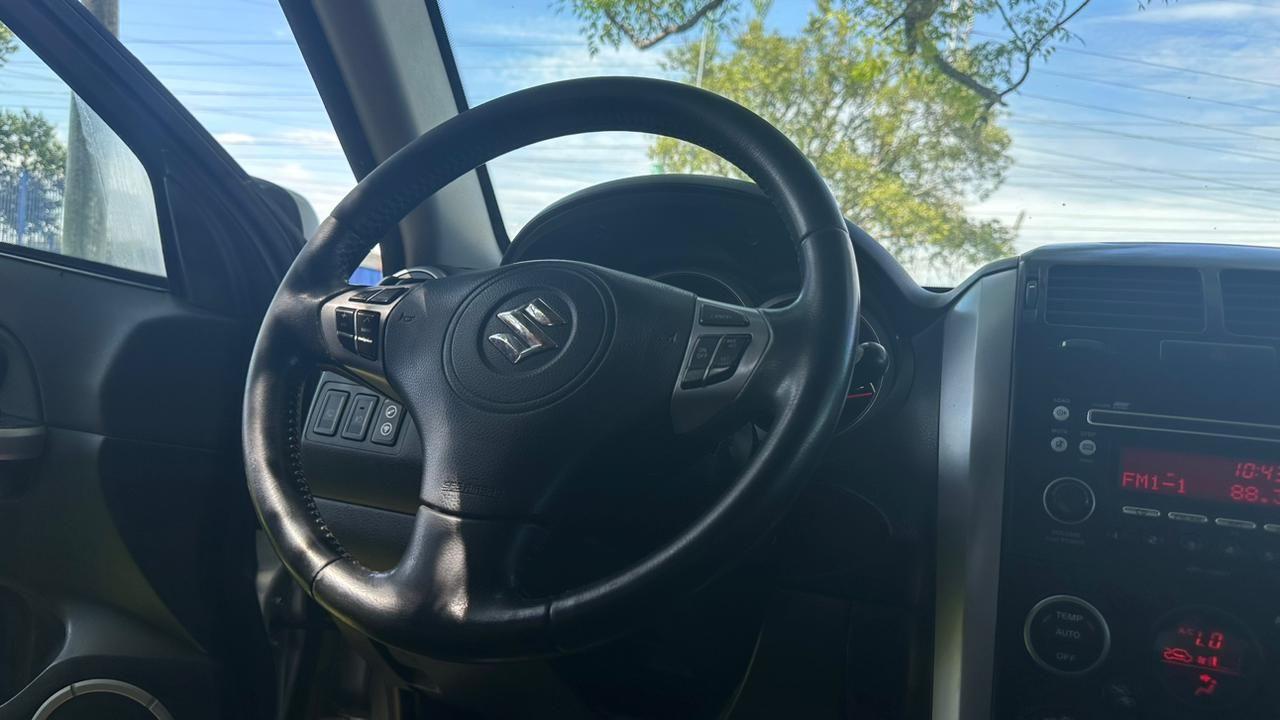 SUZUKI Grand Vitara - Foto