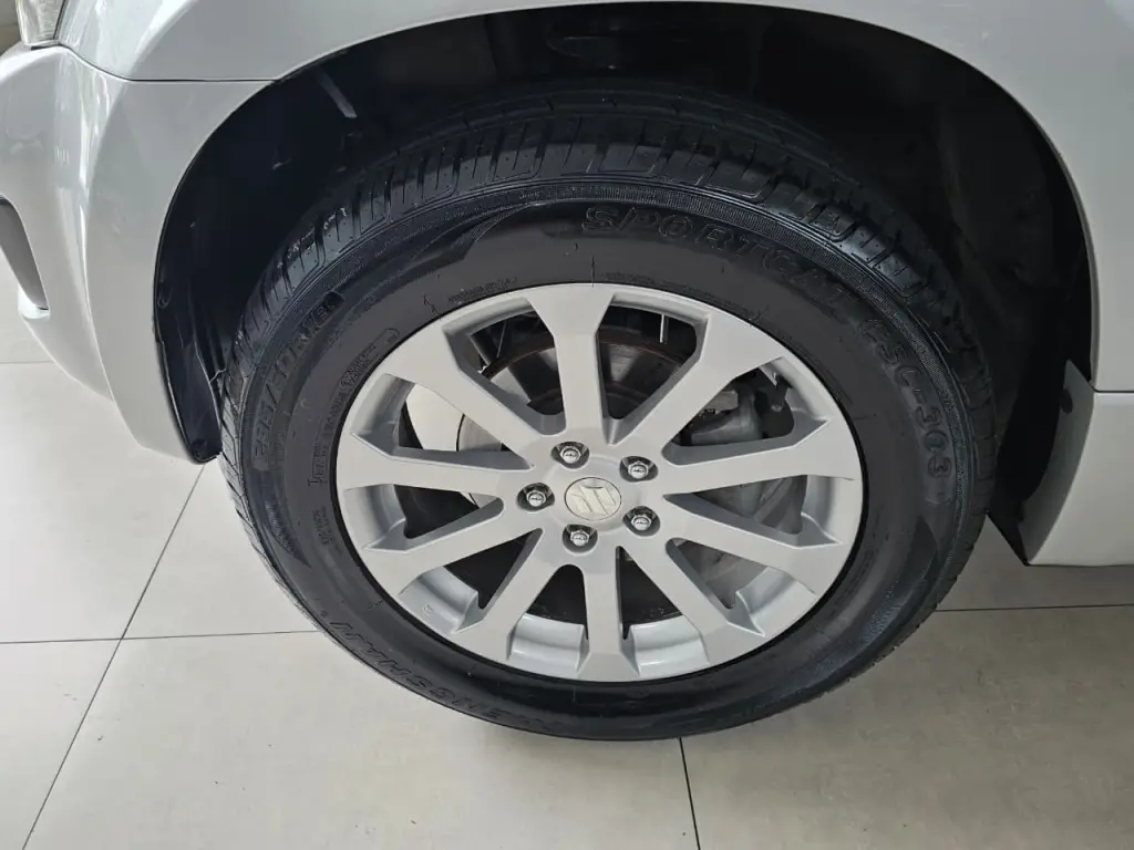 SUZUKI Grand Vitara - Foto