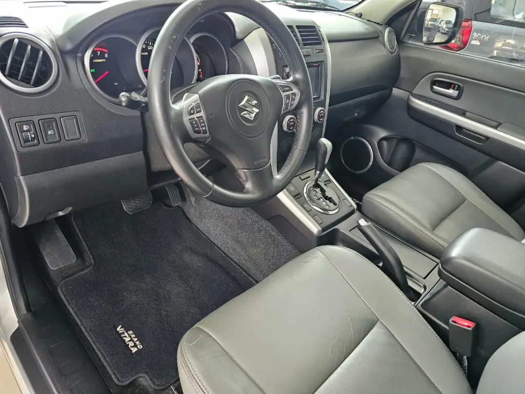 SUZUKI Grand Vitara - Foto
