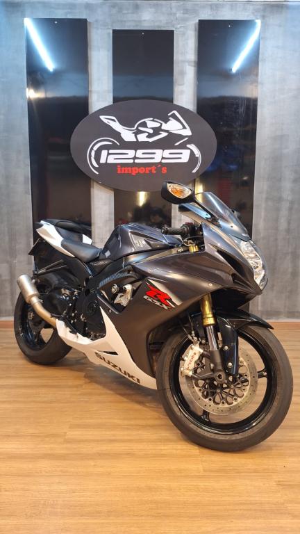 SUZUKI GSX-R 750 Srad - Foto