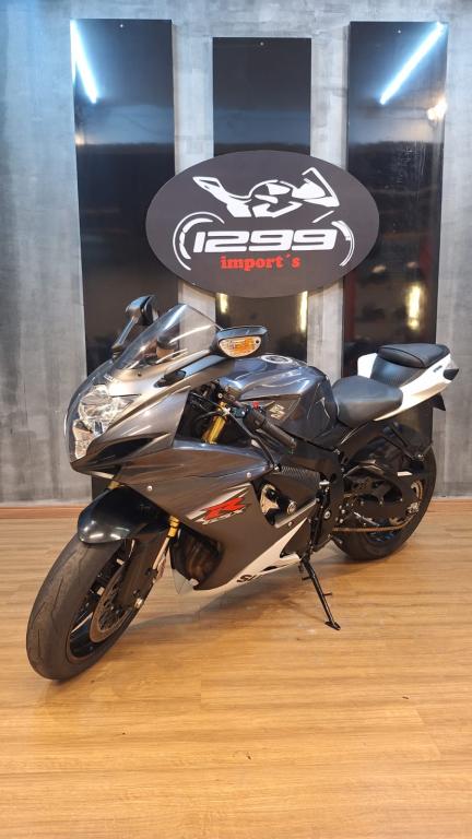 SUZUKI GSX-R 750 Srad - Foto