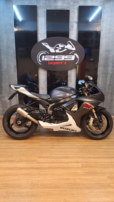 SUZUKI GSX-R 750 Srad - Foto